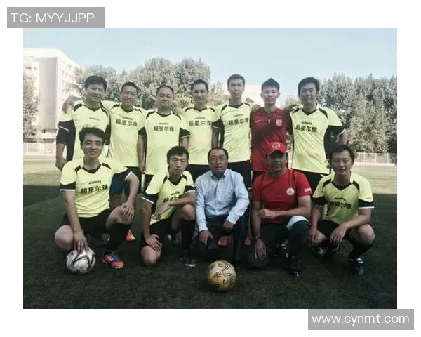 足球男孩在逆境中成长的故事与友情的力量之旅